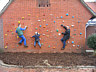 Erster Test der Kletterwand von Hermann-Josef Pieper, David Pieper und Heinz Müller