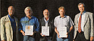 Schulfußballreferent Friedhelm Forbriger, Willi Deters (Bereich Nord), Hans Sedlatscheck (Bereich Mitte), Heinz Haverbusch (Bereich Süd),Willy Fehren, Vorsitzender des Kreisfußballverbandes| Foto: Heinz Hagemann/EZ