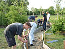 Wippinger Landjugend bei der Arbeit am Barfußpfad