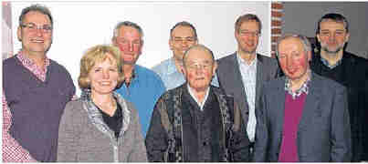 Zufrieden mit der Entwicklung in Wippingen ist die CDU mit (von links) Hermann Gerdes, Regina Kossen, Hermann Hackmann, Gerd Klaas, Heinrich Wester, Hermann Wocken, Klaus Abeln und Heinz-Joachim Schmitz. Foto: Eva Kleinert