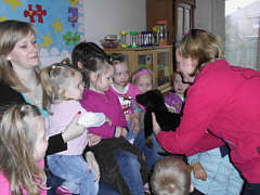 Border- Collis im Kindergarten St.Bartholomäus