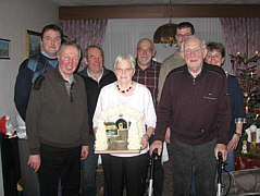 v.l. Wilfried Schmunkamp, Klaus Abeln, Heinz Berling, Maria Peters, Heinz Schulte, Heiner Voskuhl, Hermann Peters und Rita Düttmann. 