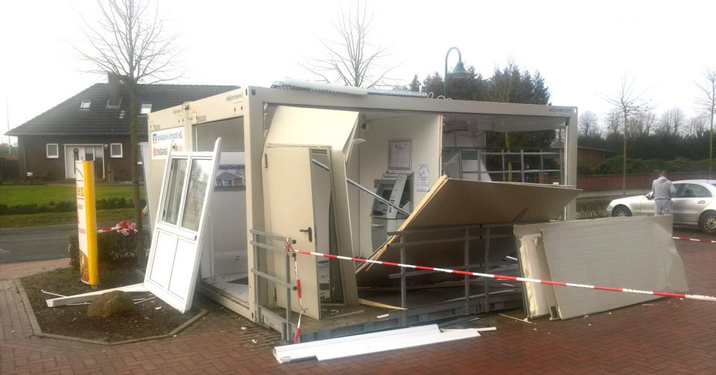 Volksbank Wippingen nach der Sprengung des Geldautomaten am 23.01.2020