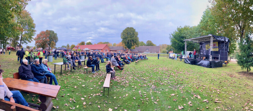 Fast 300 Teilnehmer beim Vortrag von Jochen Stay in Renkenberge am 16.10.2021