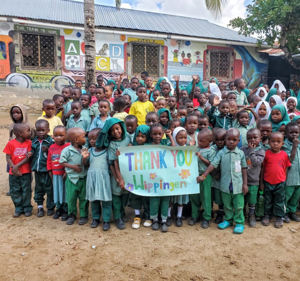 Hilfeempfänger in Likoni bedanken sich 04/2023