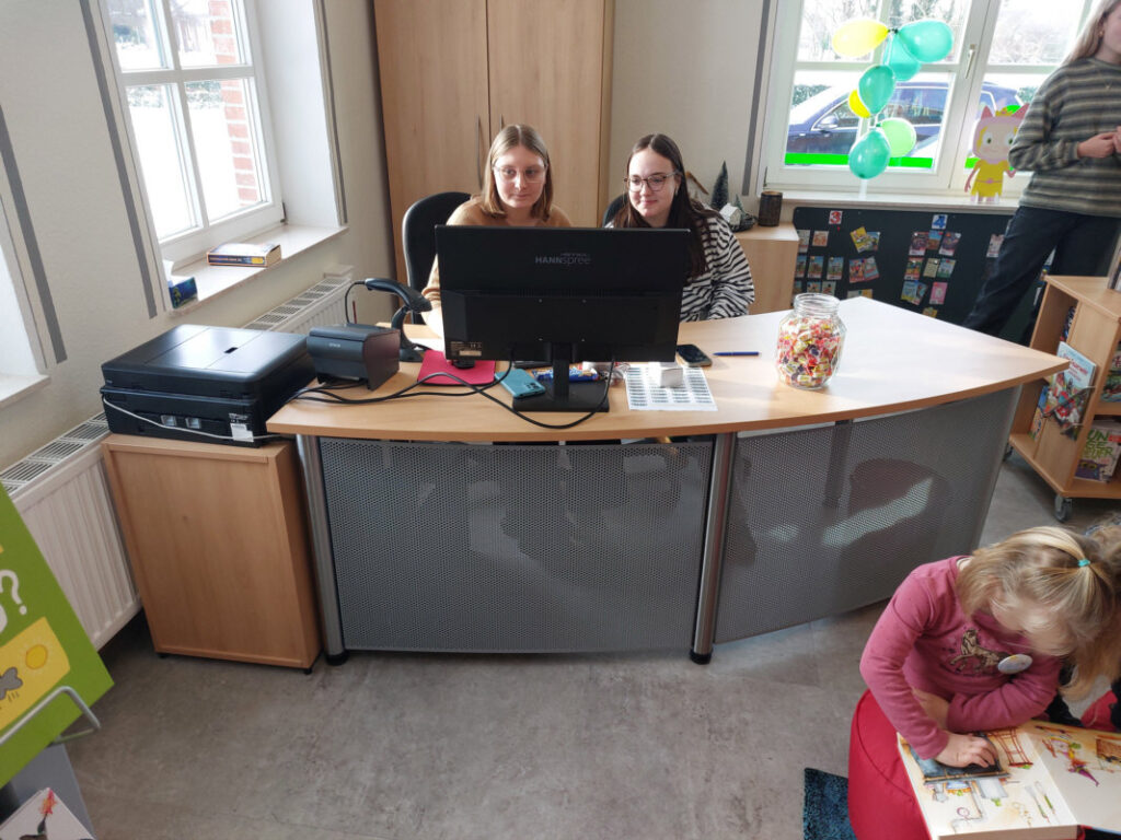 Wippinger Bücherei bei der Neueröffnung am 11.01.2026