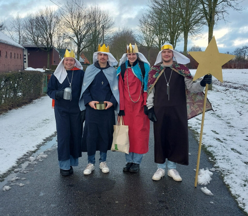 Erwachsene Sternsinger 2026 auf der Sonderburg: