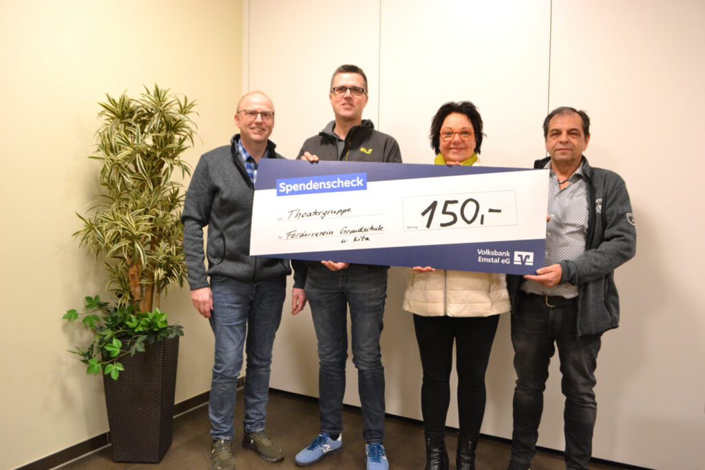 Spendenübergabe an Förderverein