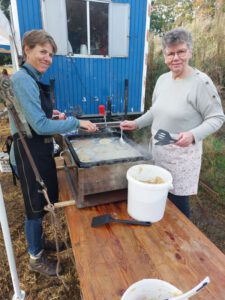 Anita Gerdes, Hildegard Kossen